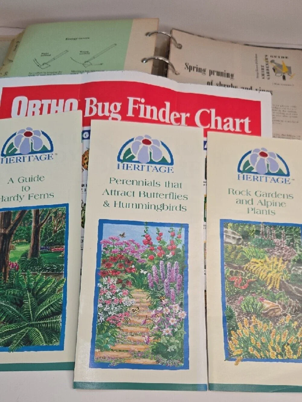 Vintage 1951 Better Homes & Gardens- Garden Book- 5 Ring Binder & Pamphlets